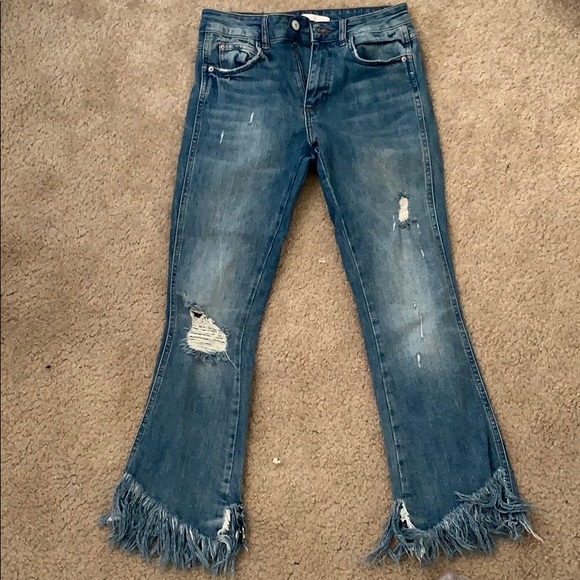 Zara Denim - Zara jeans with frayed bottom